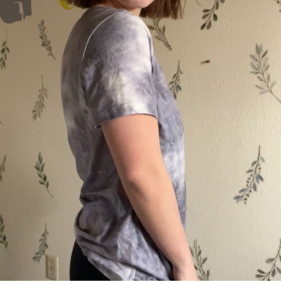 Tie Die Nursing Top - Picture 5 of 6